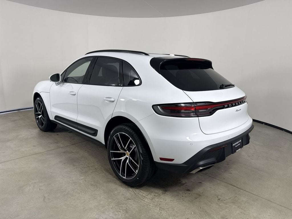 2026 Porsche Macan Macan