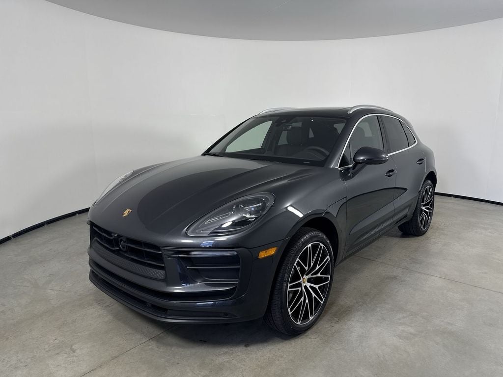 2026 Porsche Macan AWD