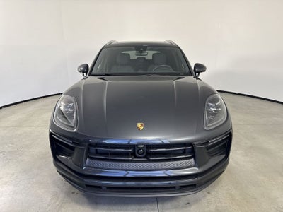 2026 Porsche Macan AWD