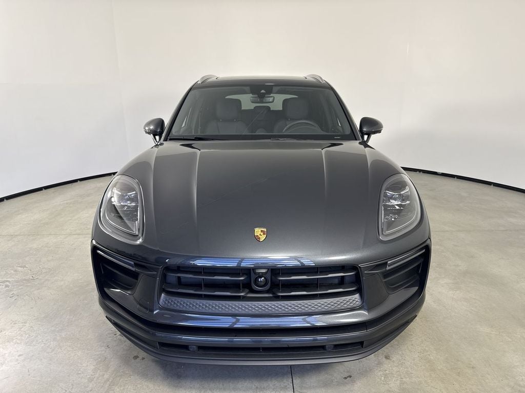 2026 Porsche Macan AWD