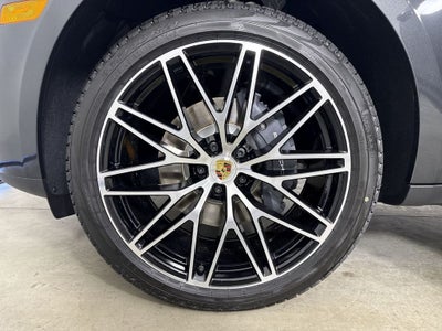 2026 Porsche Macan AWD