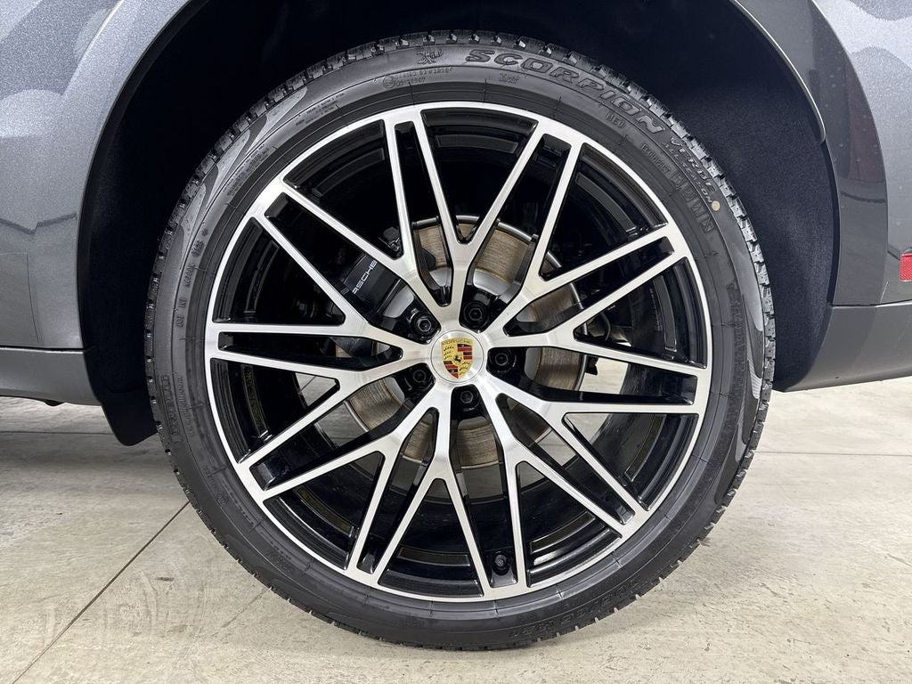 2026 Porsche Macan AWD