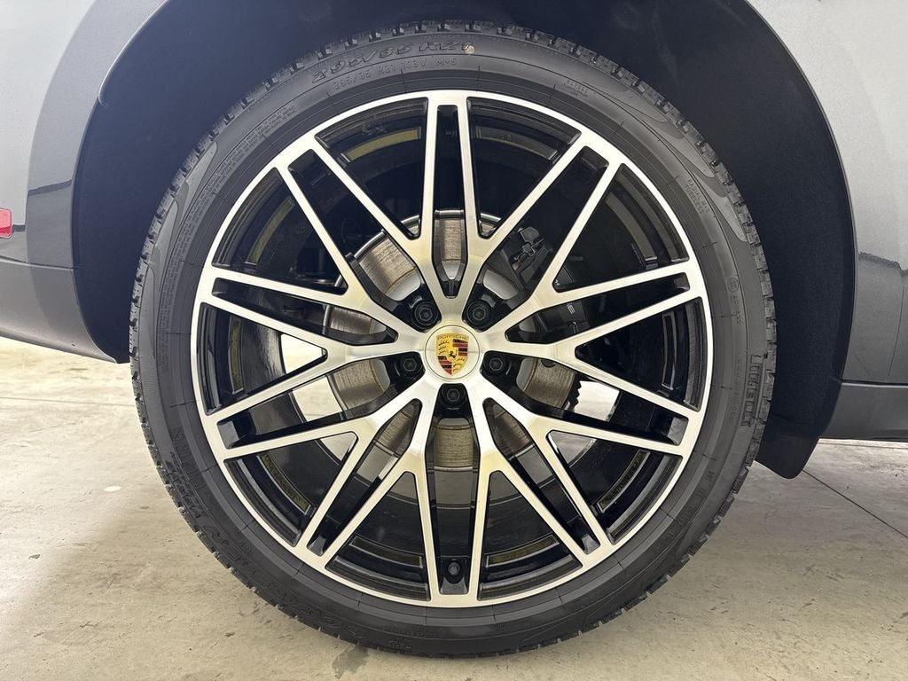 2026 Porsche Macan AWD