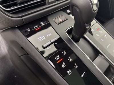2026 Porsche Macan AWD