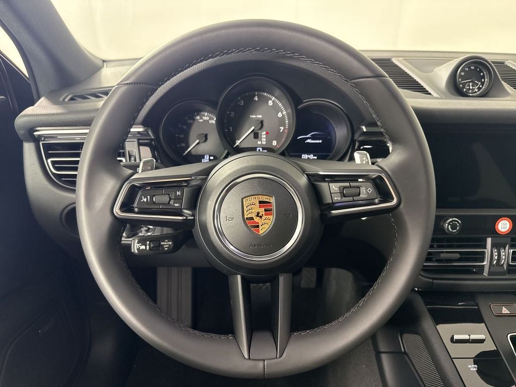 2026 Porsche Macan AWD