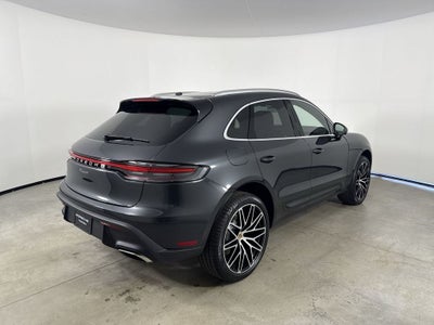 2026 Porsche Macan AWD