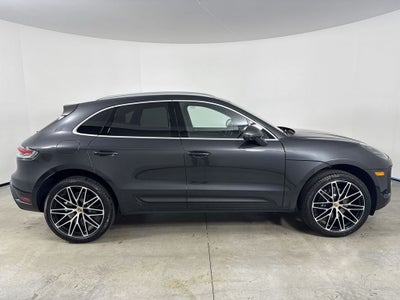 2026 Porsche Macan AWD