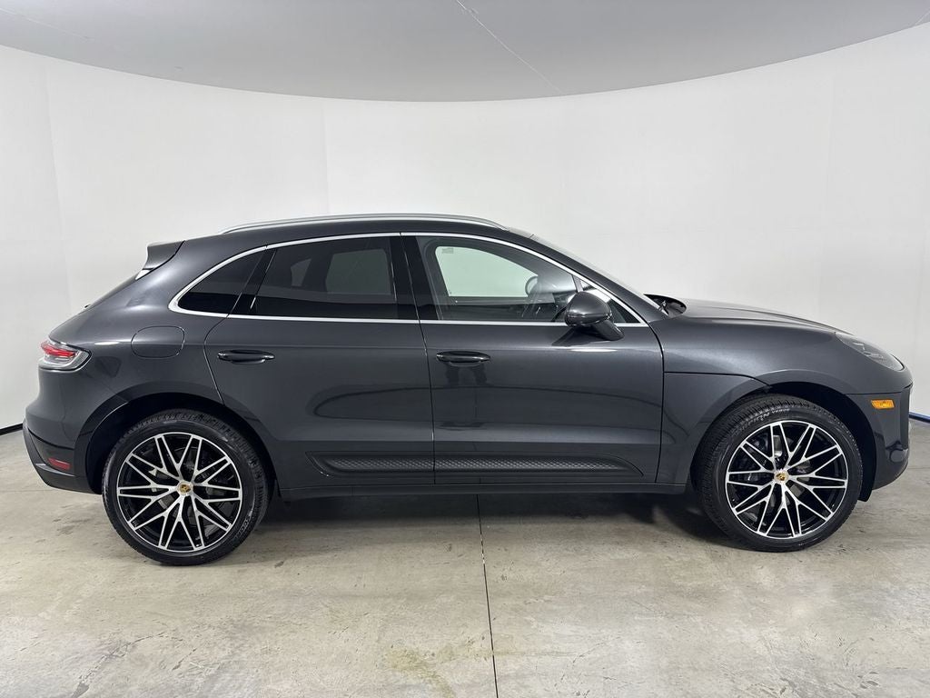 2026 Porsche Macan AWD