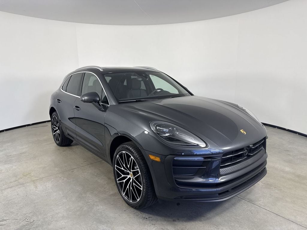 2026 Porsche Macan AWD