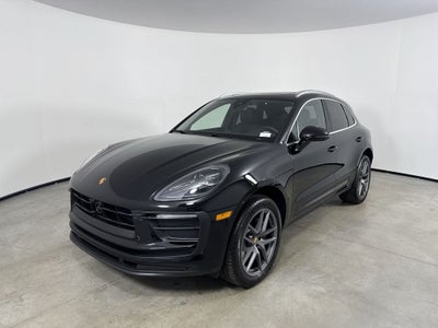 2026 Porsche Macan AWD