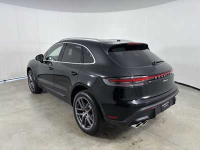 2026 Porsche Macan AWD