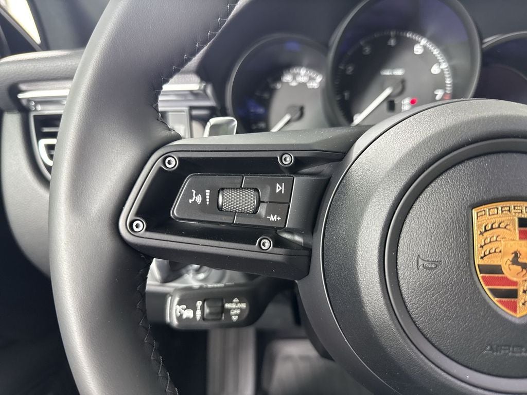 2026 Porsche Macan AWD