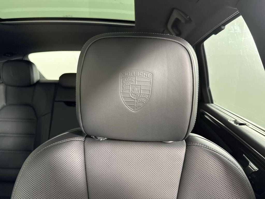 2026 Porsche Macan AWD