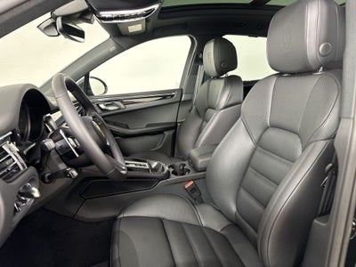 2026 Porsche Macan AWD