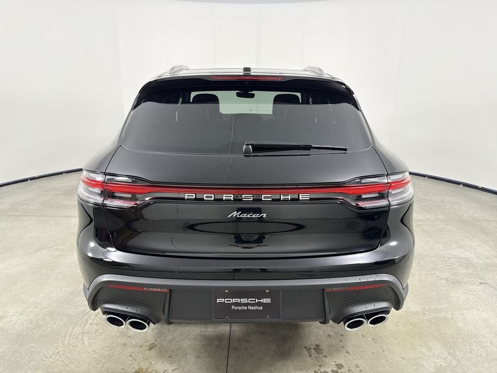 2026 Porsche Macan AWD