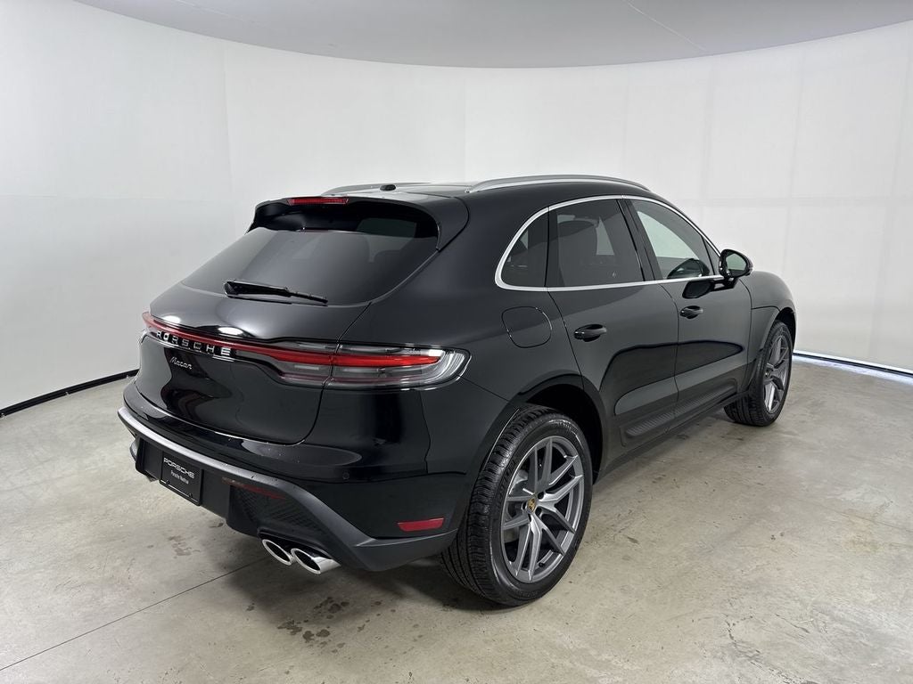 2026 Porsche Macan AWD