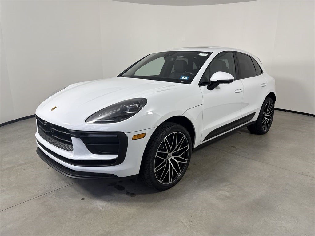 2023 Porsche Macan T