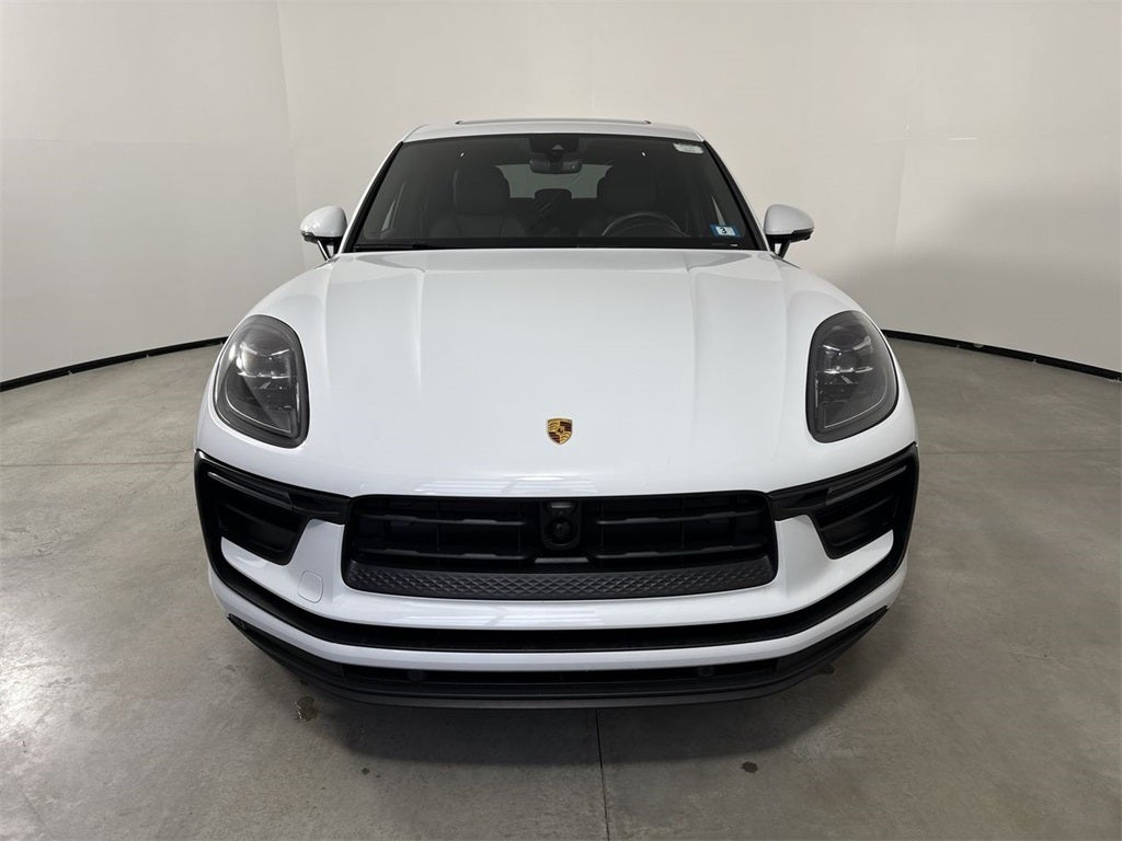 2023 Porsche Macan T