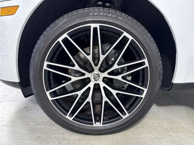 2023 Porsche Macan T