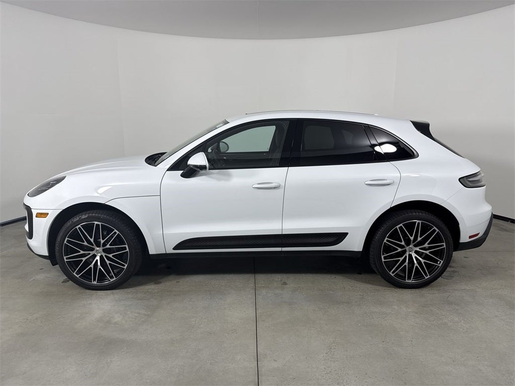 2023 Porsche Macan T