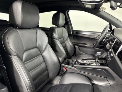 2023 Porsche Macan T