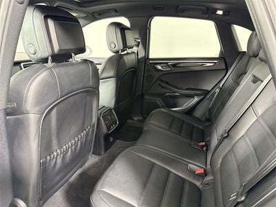 2023 Porsche Macan T