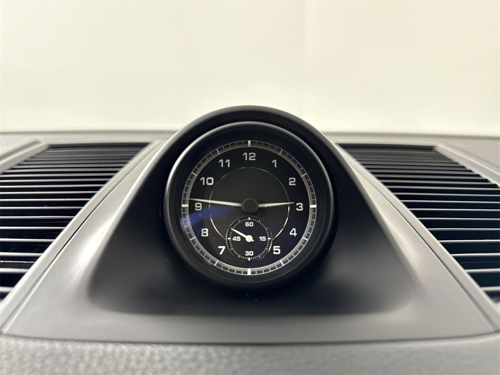 2023 Porsche Macan T