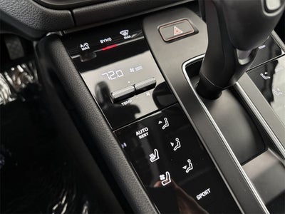 2023 Porsche Macan T