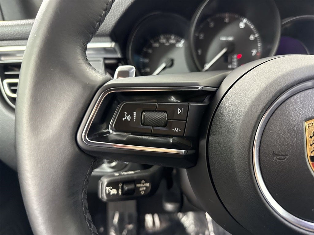 2023 Porsche Macan T