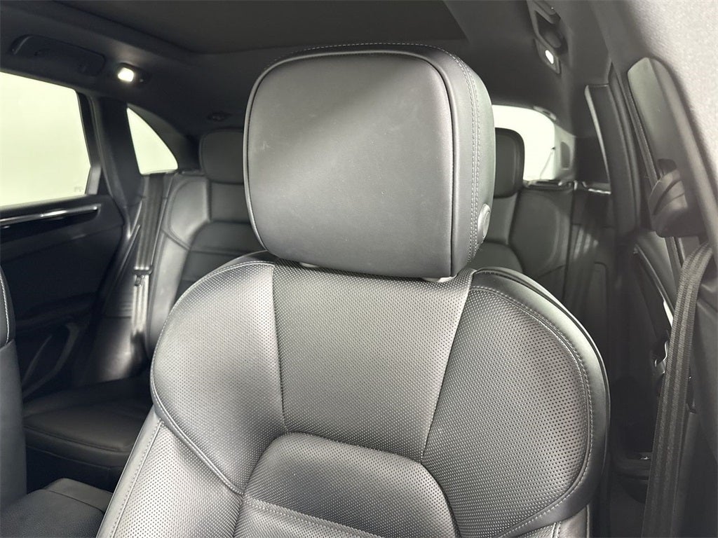 2023 Porsche Macan T