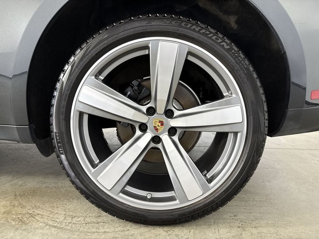 2024 Porsche Macan AWD