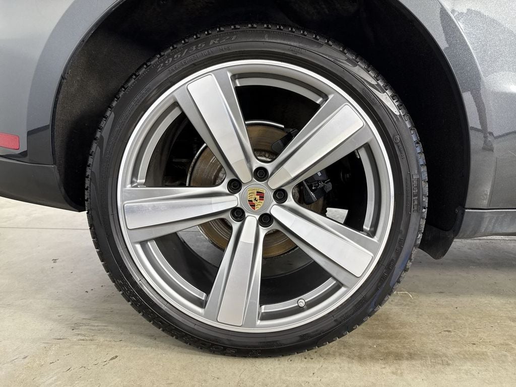 2024 Porsche Macan AWD