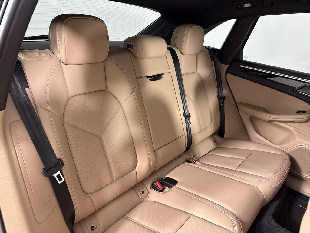 2024 Porsche Macan AWD