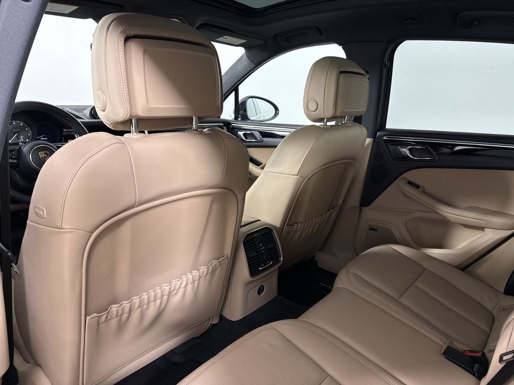 2024 Porsche Macan AWD