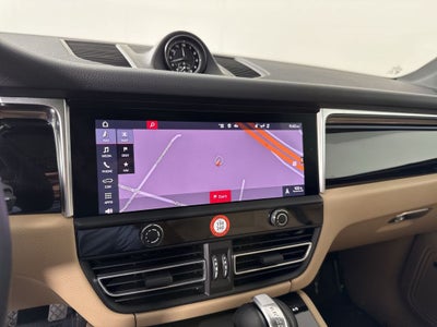 2024 Porsche Macan AWD
