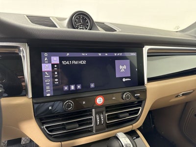 2024 Porsche Macan AWD