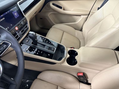 2024 Porsche Macan AWD