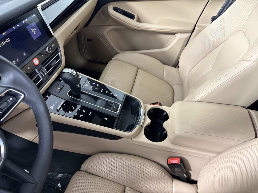2024 Porsche Macan AWD