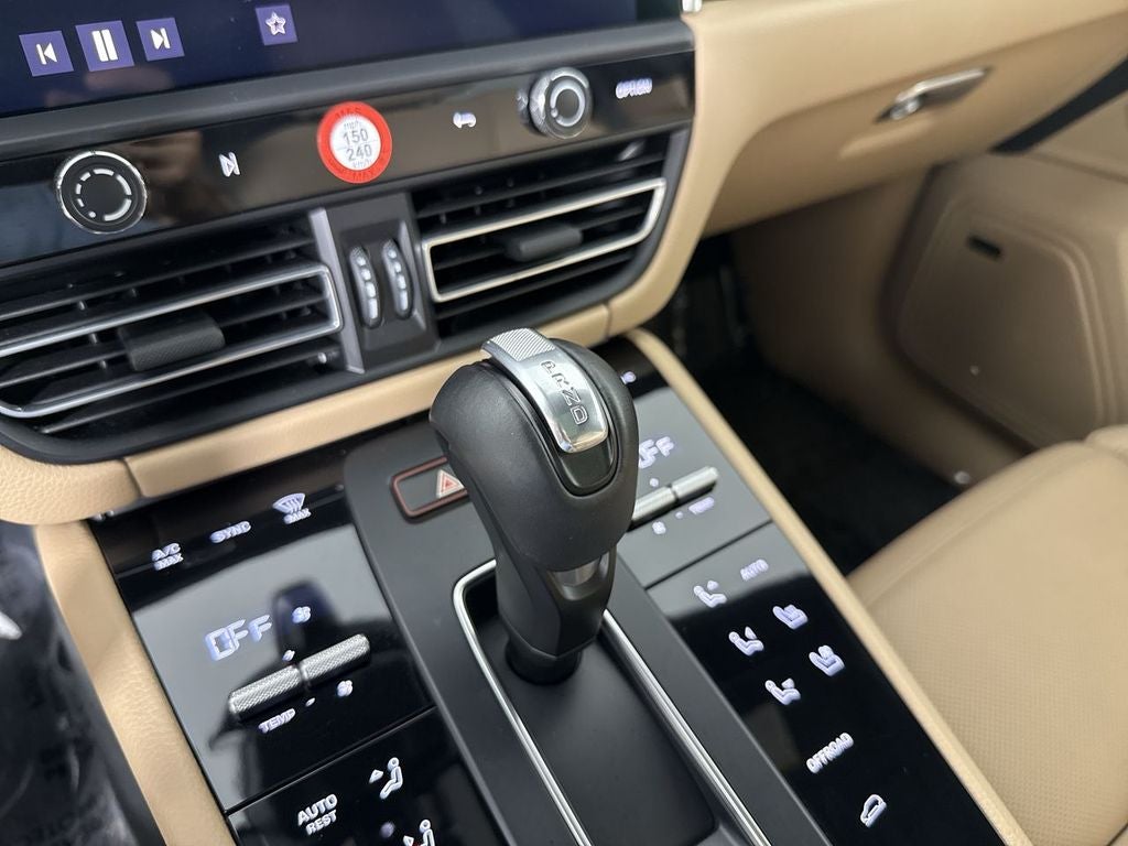 2024 Porsche Macan AWD