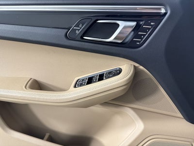 2024 Porsche Macan AWD