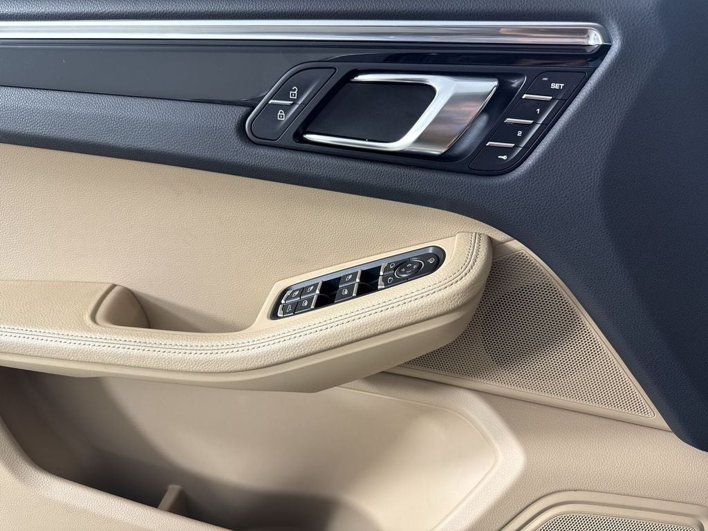 2024 Porsche Macan AWD