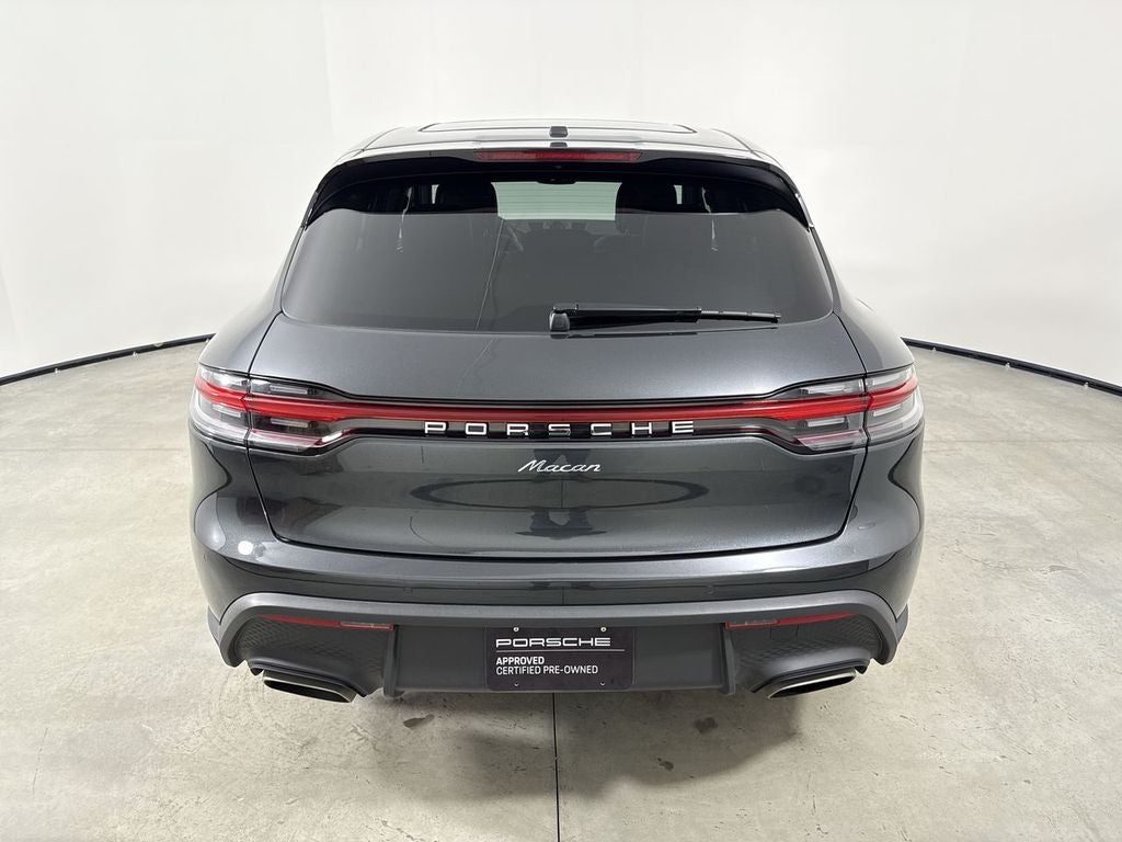 2025 Porsche Macan Base