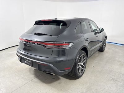 2025 Porsche Macan Base