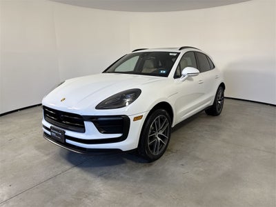 2025 Porsche Macan AWD