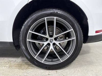 2025 Porsche Macan AWD
