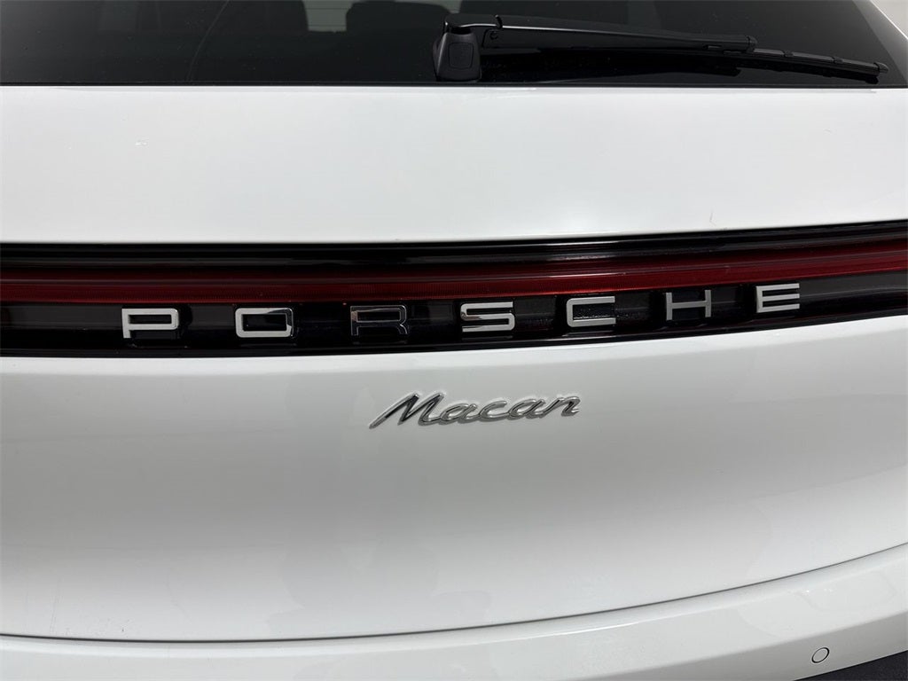 2025 Porsche Macan AWD