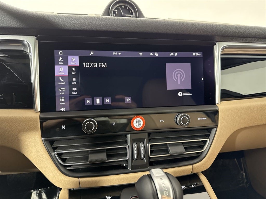 2025 Porsche Macan AWD