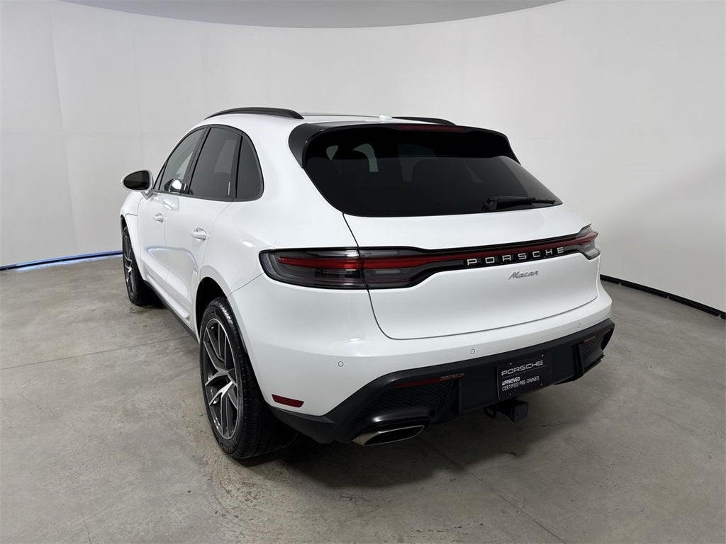 2025 Porsche Macan AWD