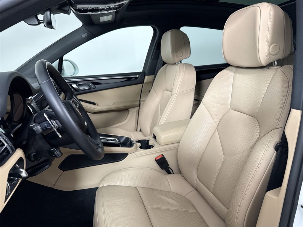 2025 Porsche Macan AWD