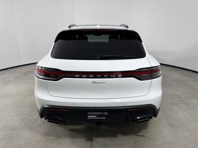 2025 Porsche Macan AWD